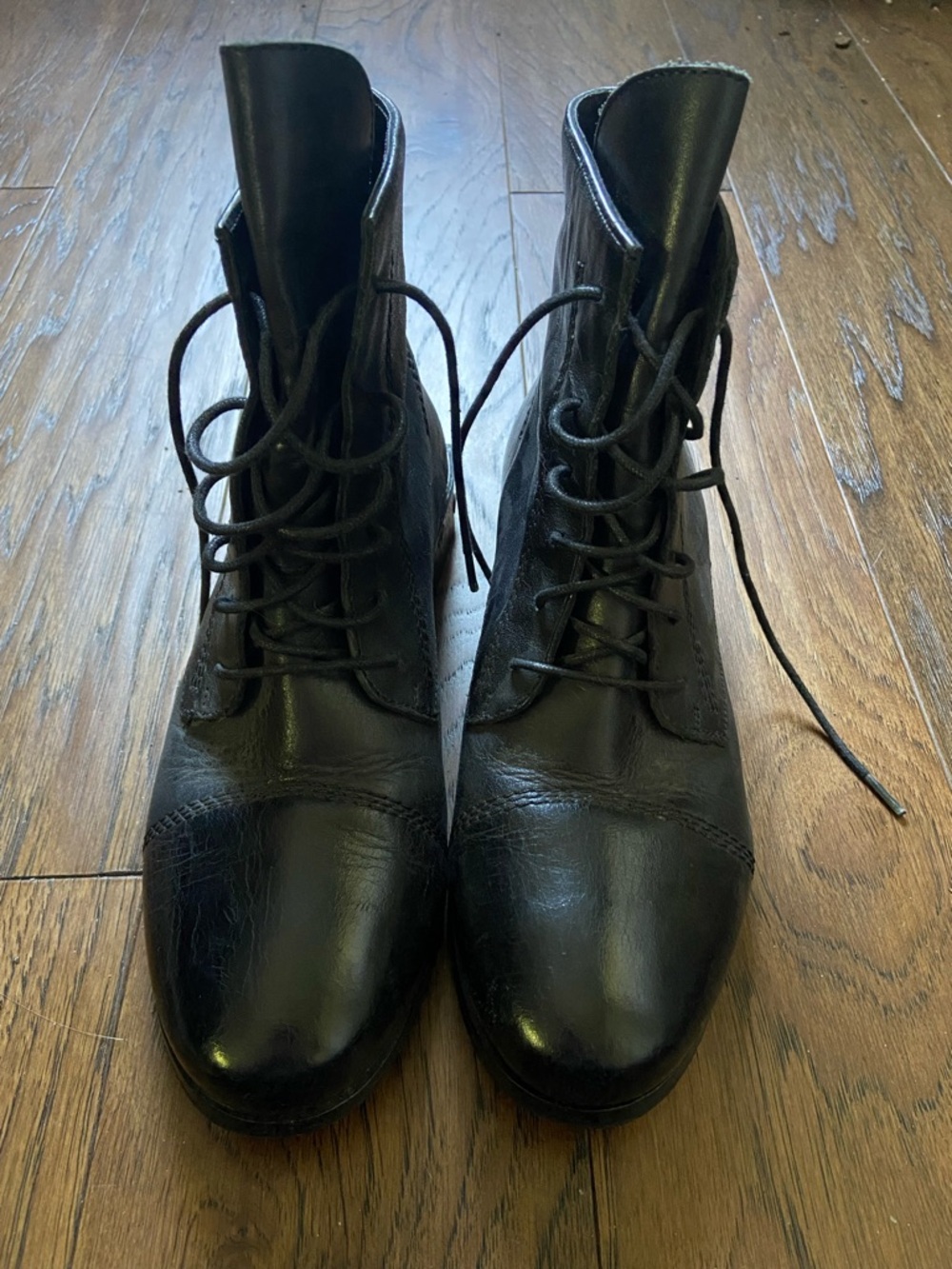 Black Leather Lace-Up Women's Ankle Boots